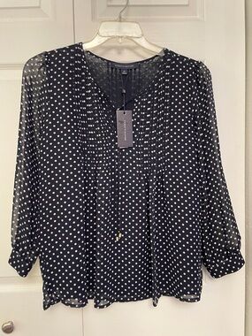 NWT TOMMY HILFIGER Popover Polka Dot Blouse with Pintuck Details Small